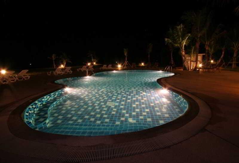 Sai Ngam Beach Resort Pathio Luaran gambar