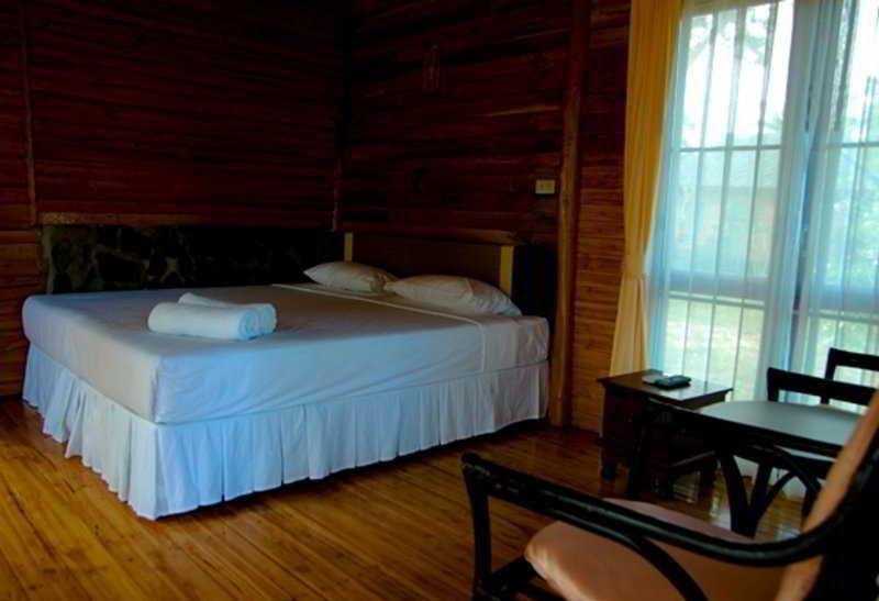 Sai Ngam Beach Resort Pathio Luaran gambar